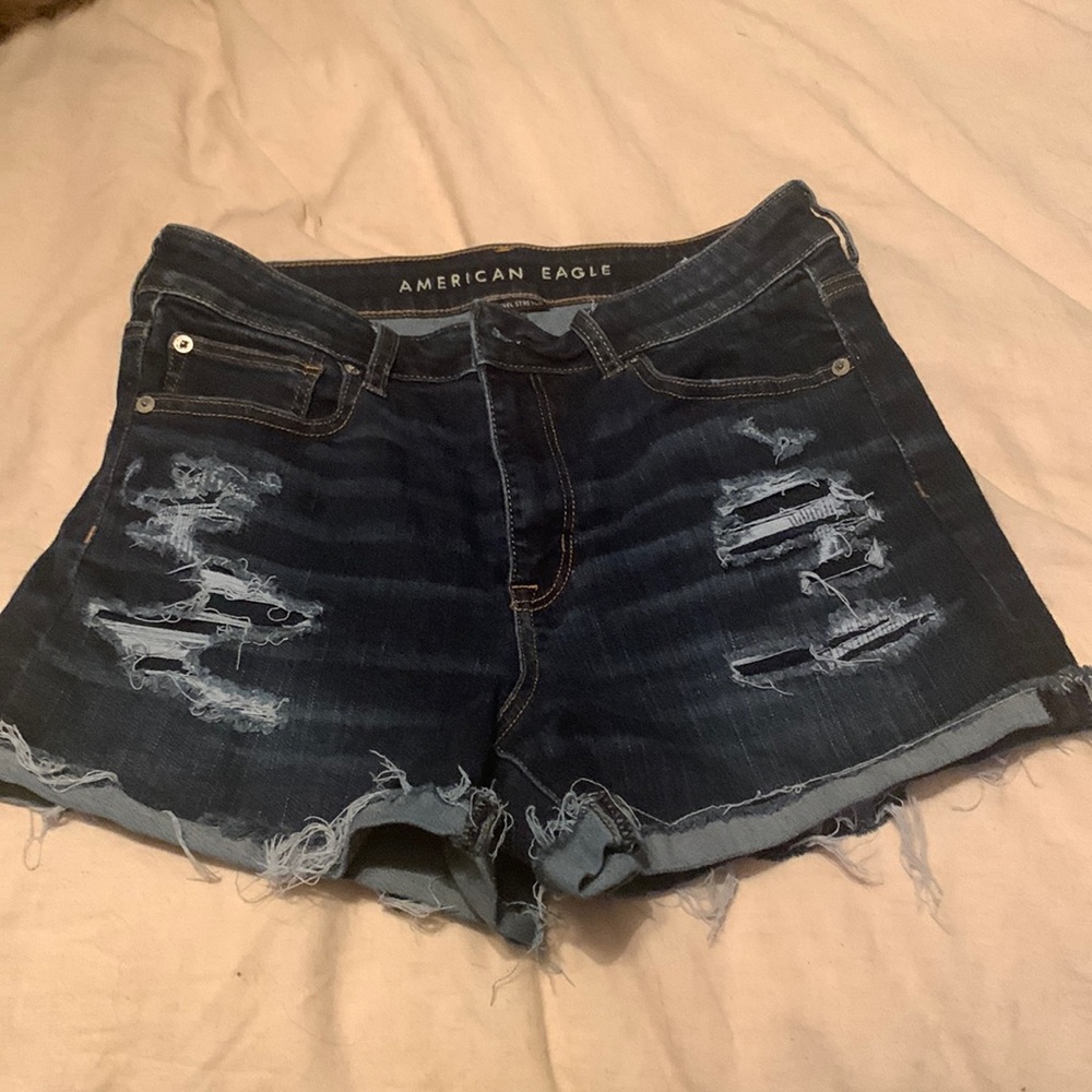 Ripped denim shorts